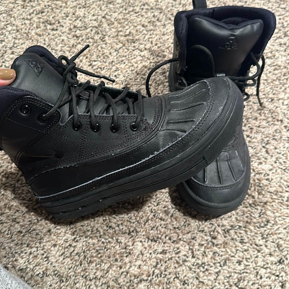 Nike winter boots 5.5y